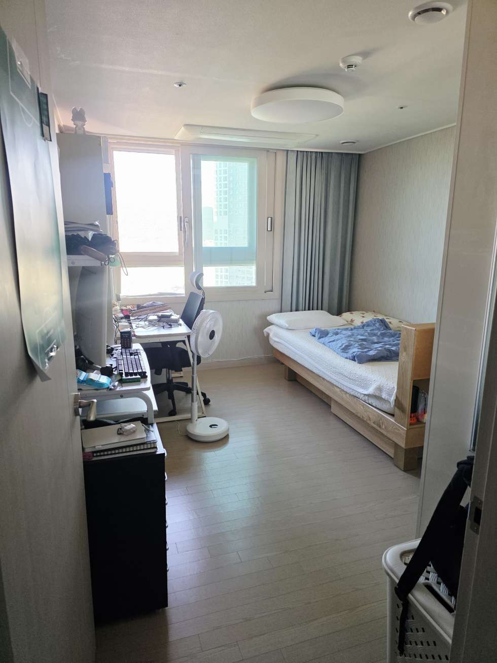 경기 이천시 안흥동 [최저가 급매!]이천 안흥동 롯데캐슬 골드스카이 B타입 로얄동 로얄층 시스템에어컨5대 탁 트인 남향 매매 매물번호 20236 사진 4